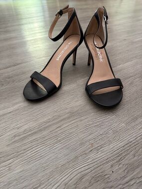 206 collective Black Ankle-Strap Stiletto Heels Sz 8.5 NWOT